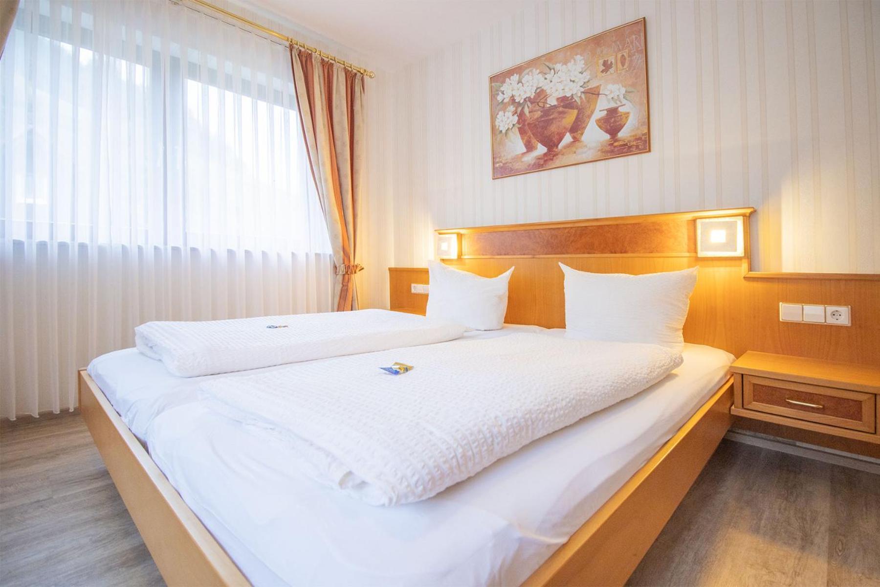 Hotel - Gasthof Blume ออปเพอเนา ภายนอก รูปภาพ